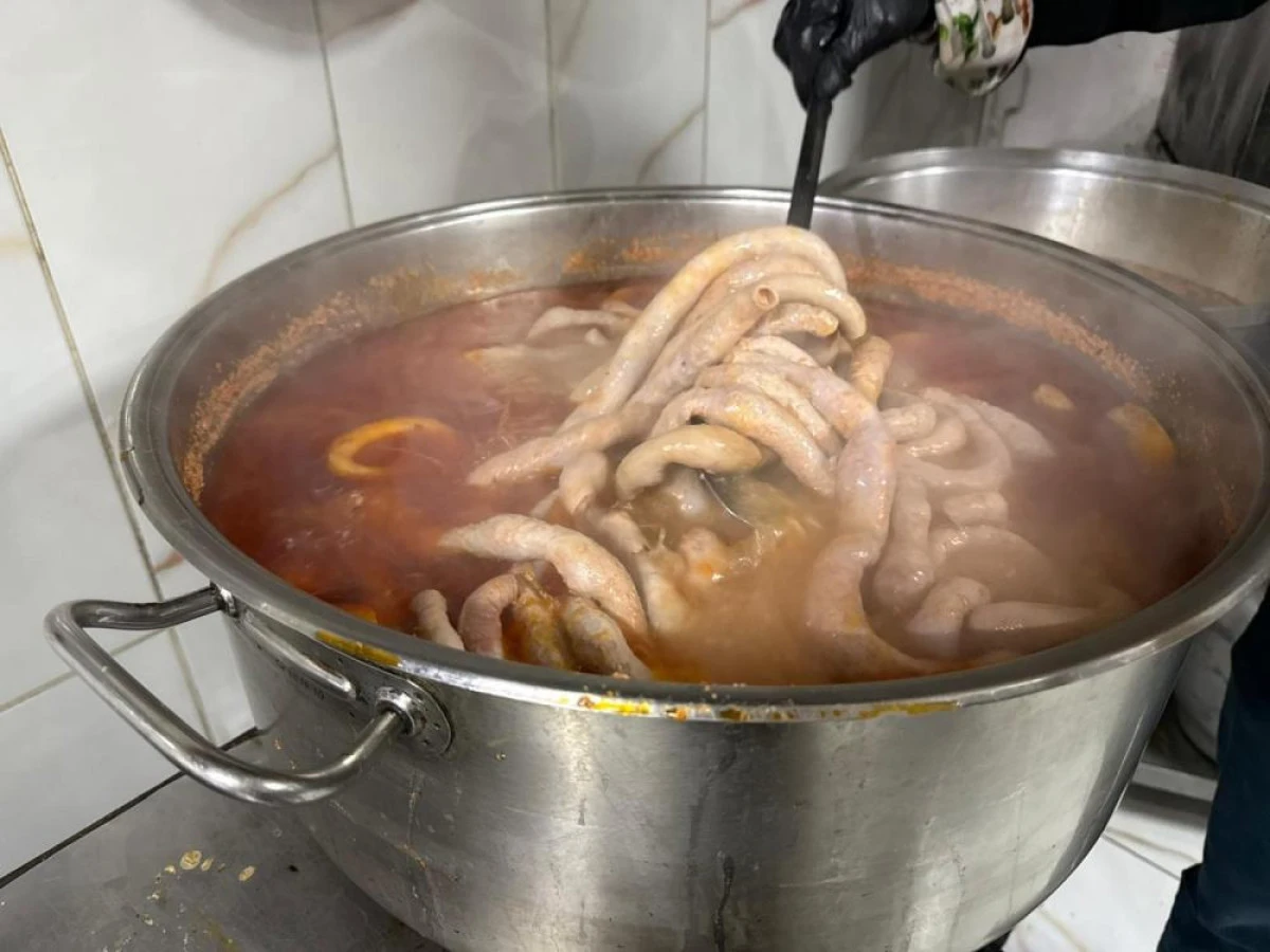 12 metrelik mumbar dolmasıyla Mardin mutfağına dikkat &ccedil;ektiler