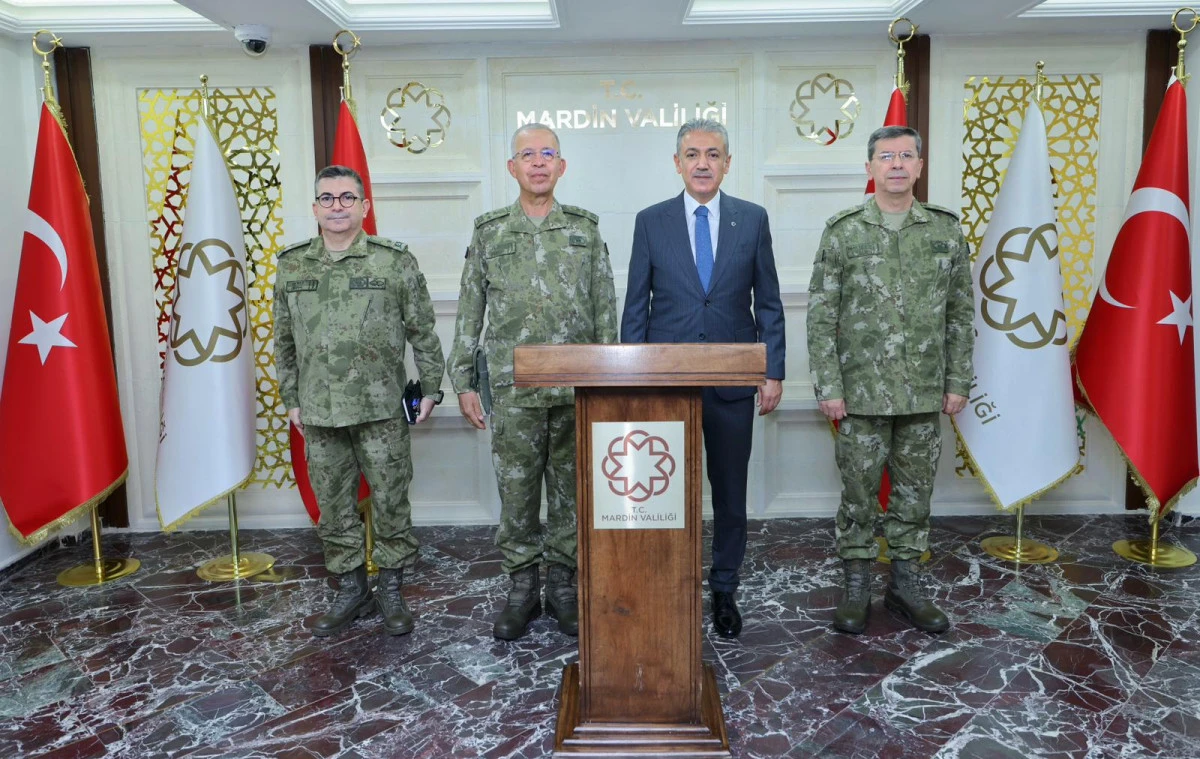 2. Ordu Komutanı Korgeneral Topaloğlu, Vali Akkoyun’u Ziyaret Etti
