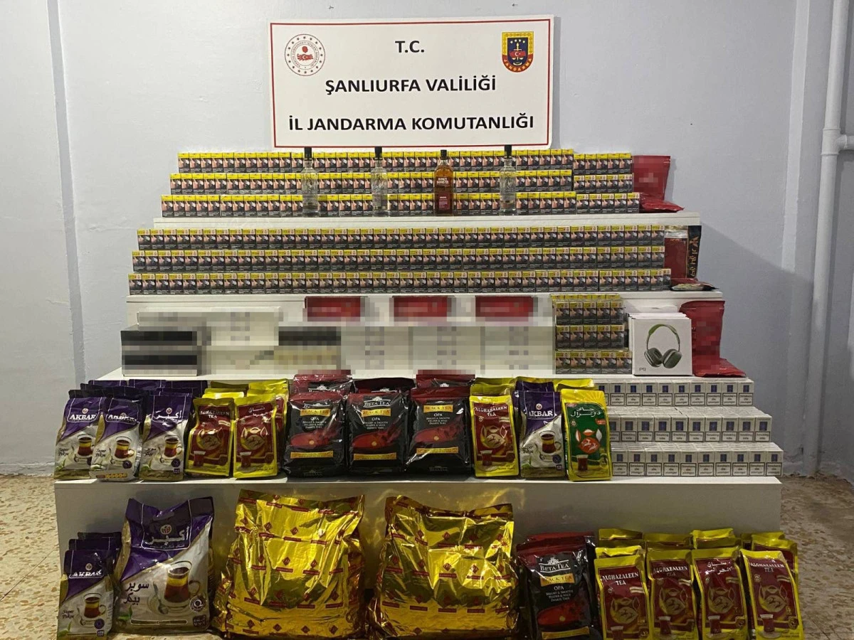  9 bin 440 paket g&uuml;mr&uuml;k ka&ccedil;ağı sigara ele ge&ccedil;irildi