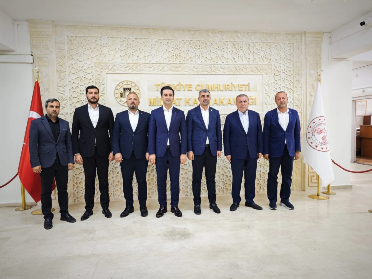 AK Parti Milletvekili Faruk Kılıç, Midyat’a Ziyarette Bulundu