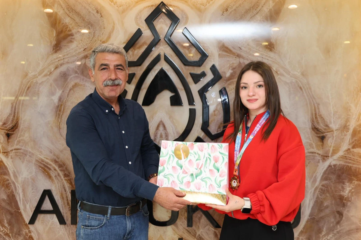 Amak, Mardin’in Gururu Türkiye Şampiyonu Sporcuyu Ağırladı