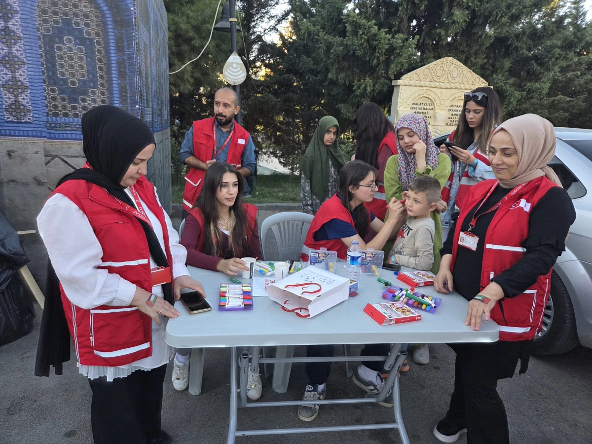 Artuklu Kızılay'dan Gazze’ye Destek Etkinliği 