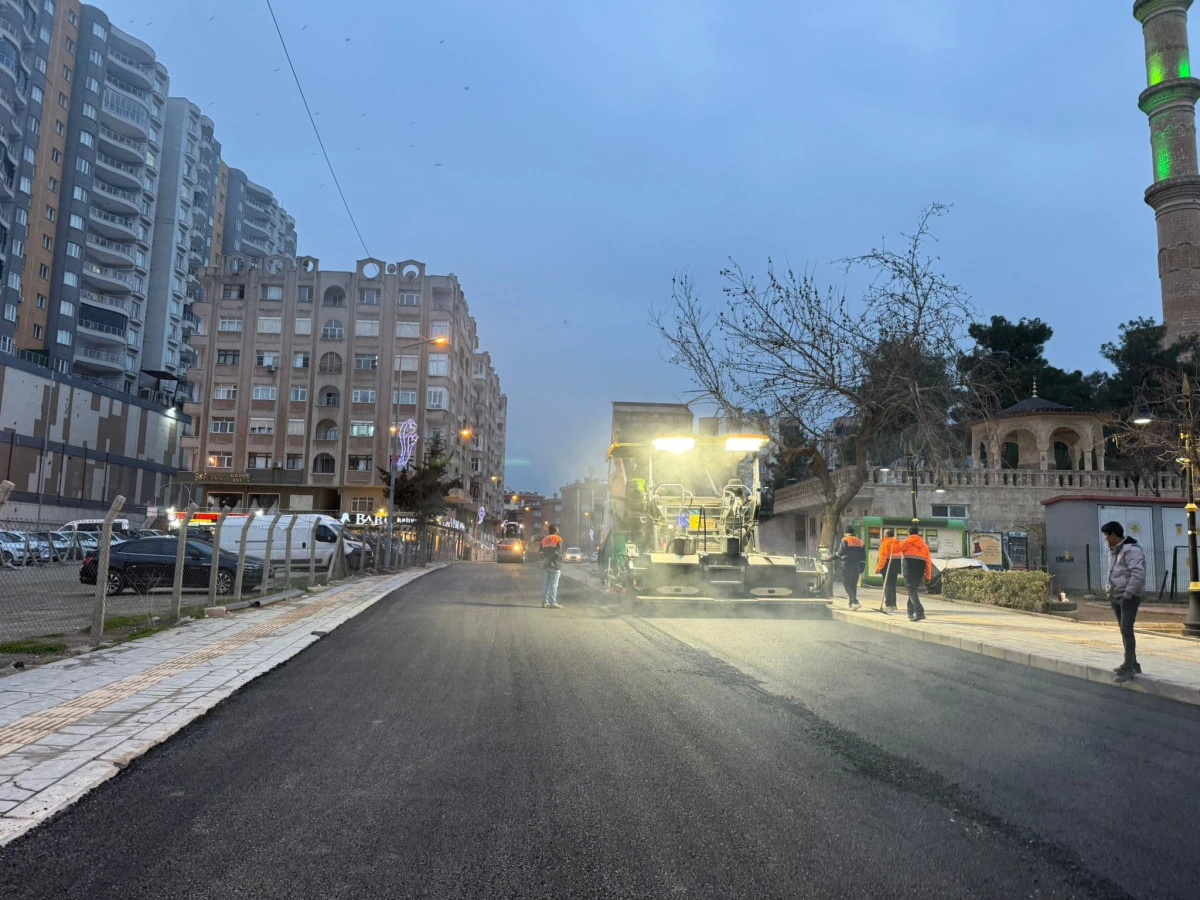 Artuklu&rsquo;da B&uuml;y&uuml;k Asfalt Seferberliği