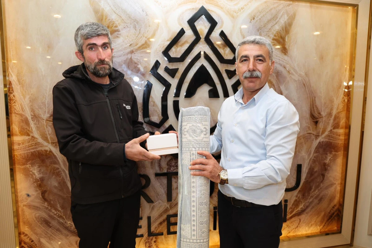 &ldquo;Artuklu&rsquo;da Emek, İnan&ccedil; ve Sorumluluk Bir Arada&rdquo;