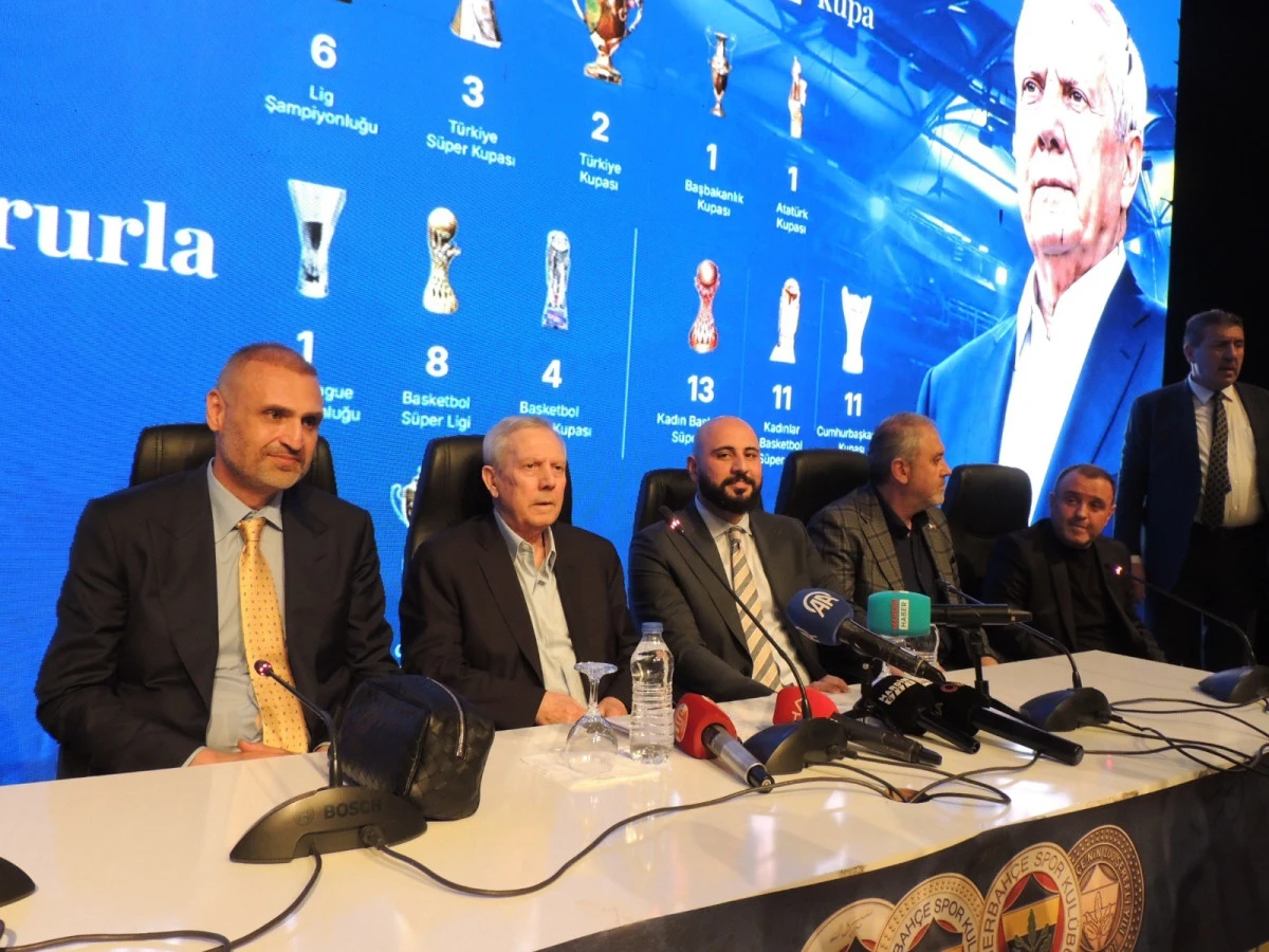 Aziz Yıldırım: "Taraftarımızla aramızdaki o sarsılmaz bağı yeniden inşa etmemiz lazım"