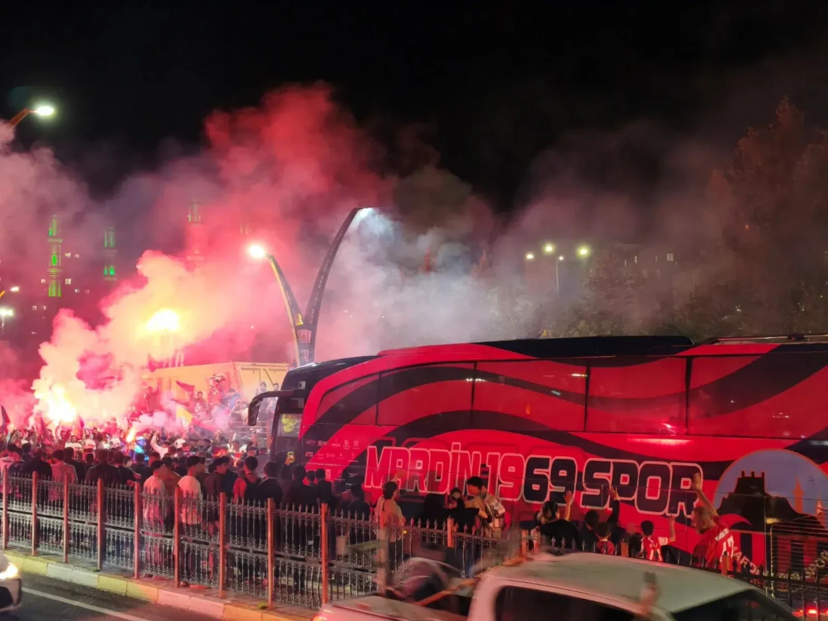 Bakan Bak&rsquo;tan Mardin 1969 Spor 'a tebrik mesajı