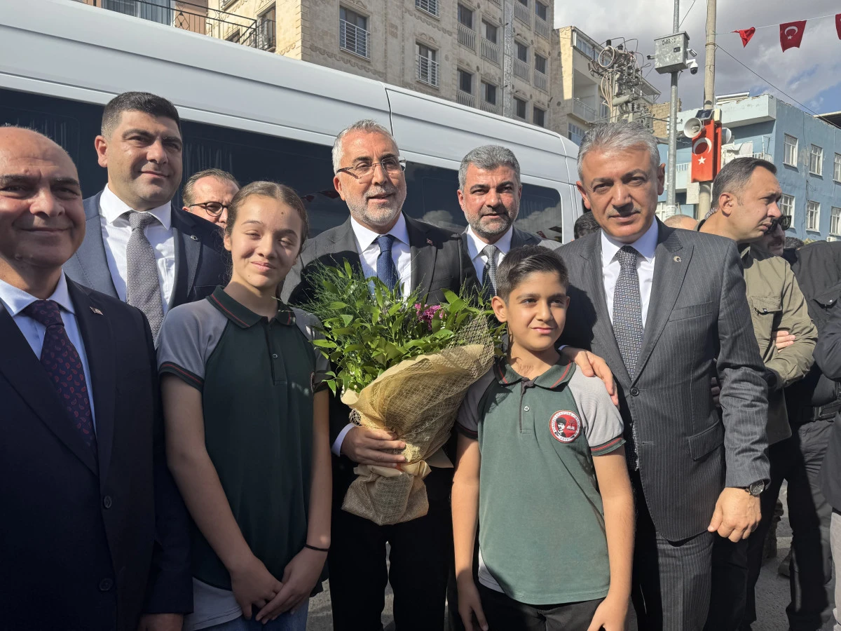 Bakan Işıkhan: 
