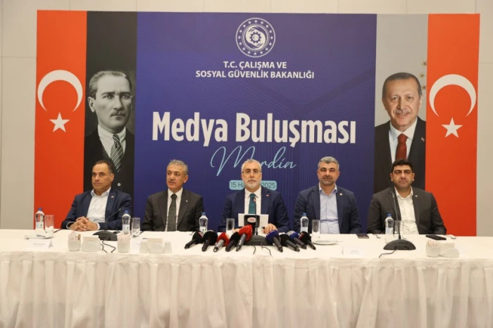 Bakan Işıkhan, Mardin'de medya temsilcileriyle buluştu