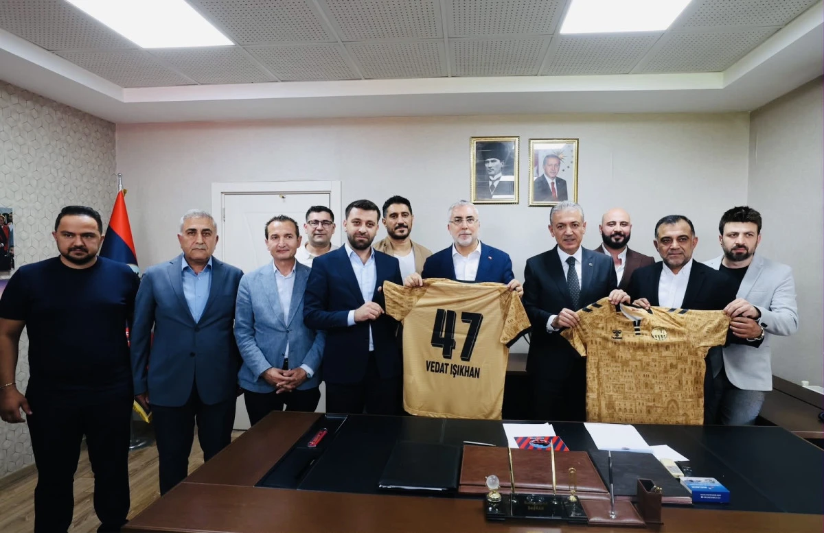 Bakan Işıkhan&rsquo;dan Mardin 1969 Spor&rsquo;a Ziyaret