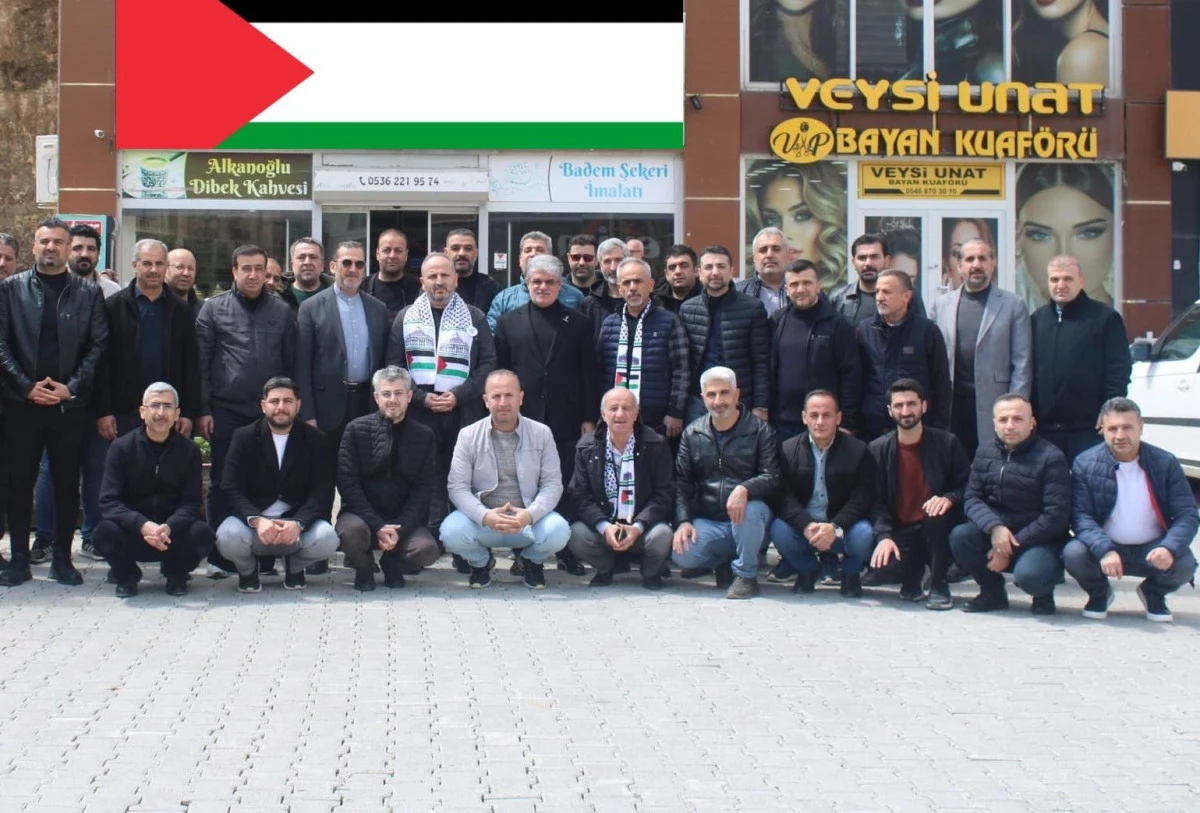 Başkan Demir, &Ouml;zg&uuml;rl&uuml;k ve Sumud Filosuna Katılmak &Uuml;zere Dualarla Uğurlandı