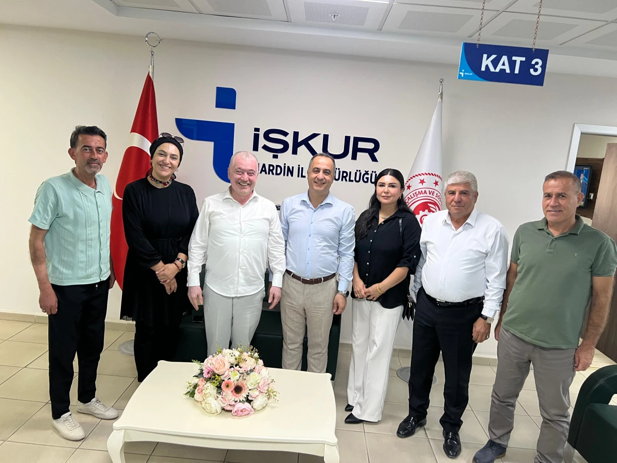Başkan Paşaoğlundan İŞKUR İl Müdürü Batur'a Ziyaret 
