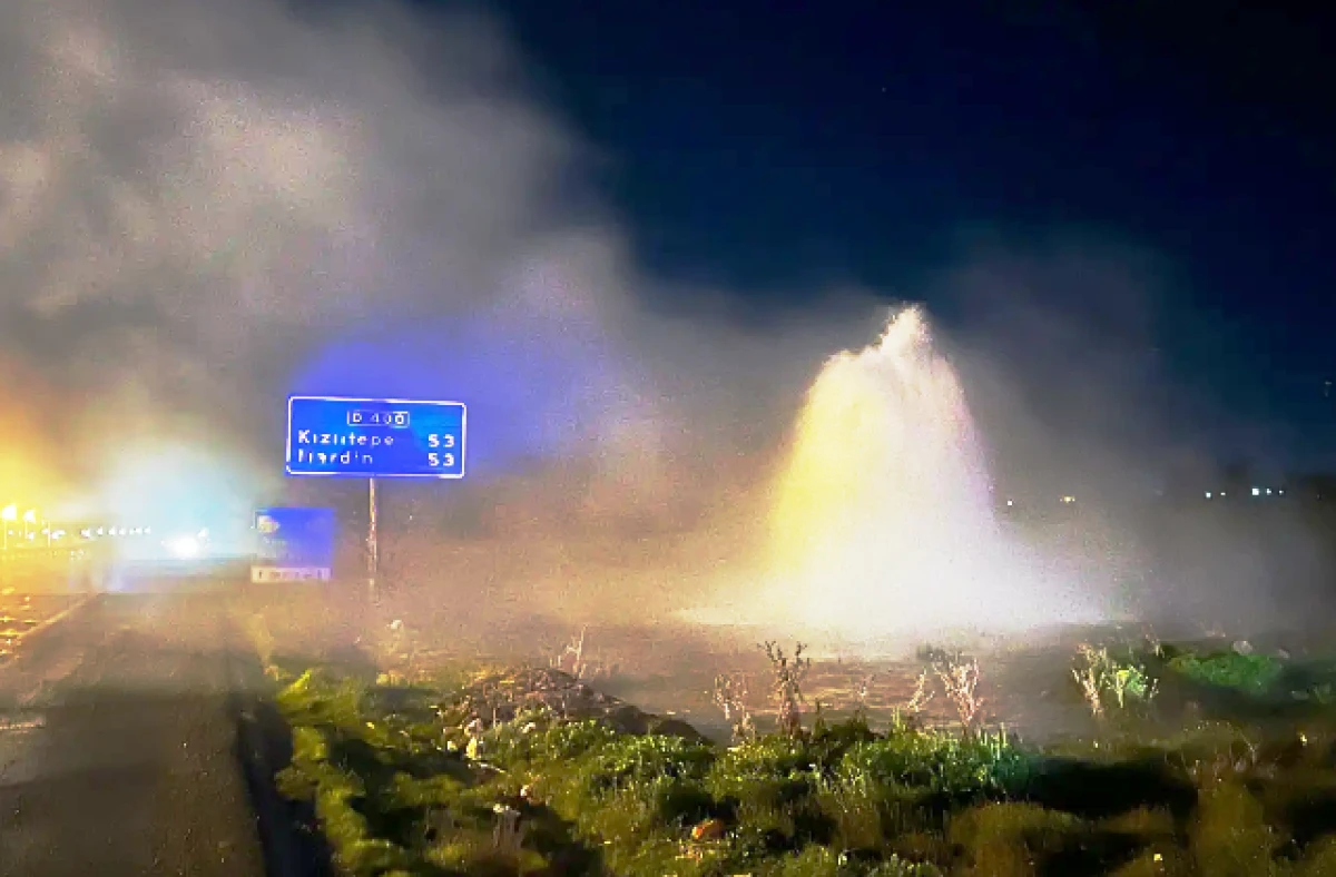 Beyazsu ana isale hattı patladı