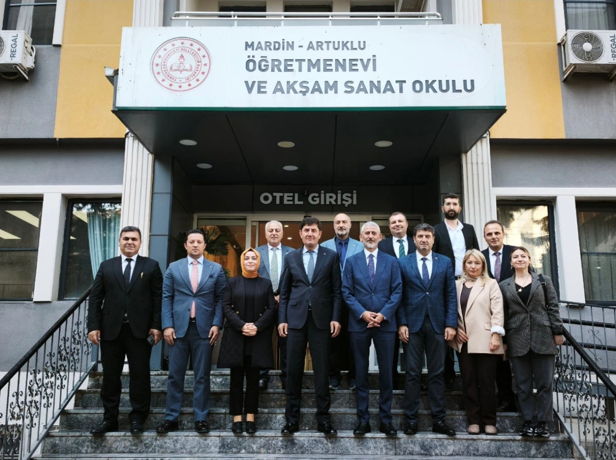 Bizim G&ouml;k Kubbemiz: İstanbul ile Mardin Arasında G&ouml;n&uuml;l K&ouml;pr&uuml;s&uuml; Kuruluyor