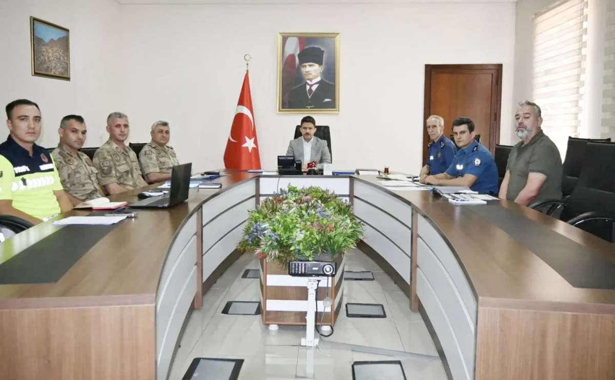 Derik'te Asayiş Toplantısı Yapıldı