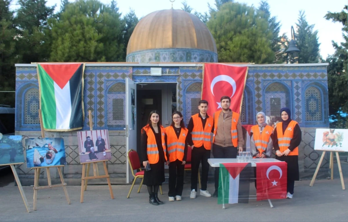 Dünya İnsan Hakları Gününde öğrenciler Gazze'yi Unutmadı 