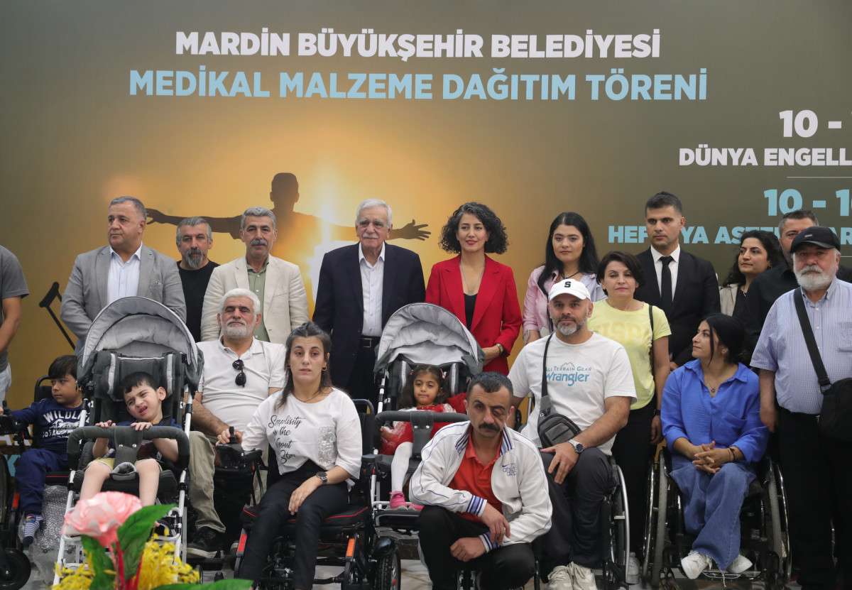 Engelli Bireylere Medikal Malzeme Dağıtıldı