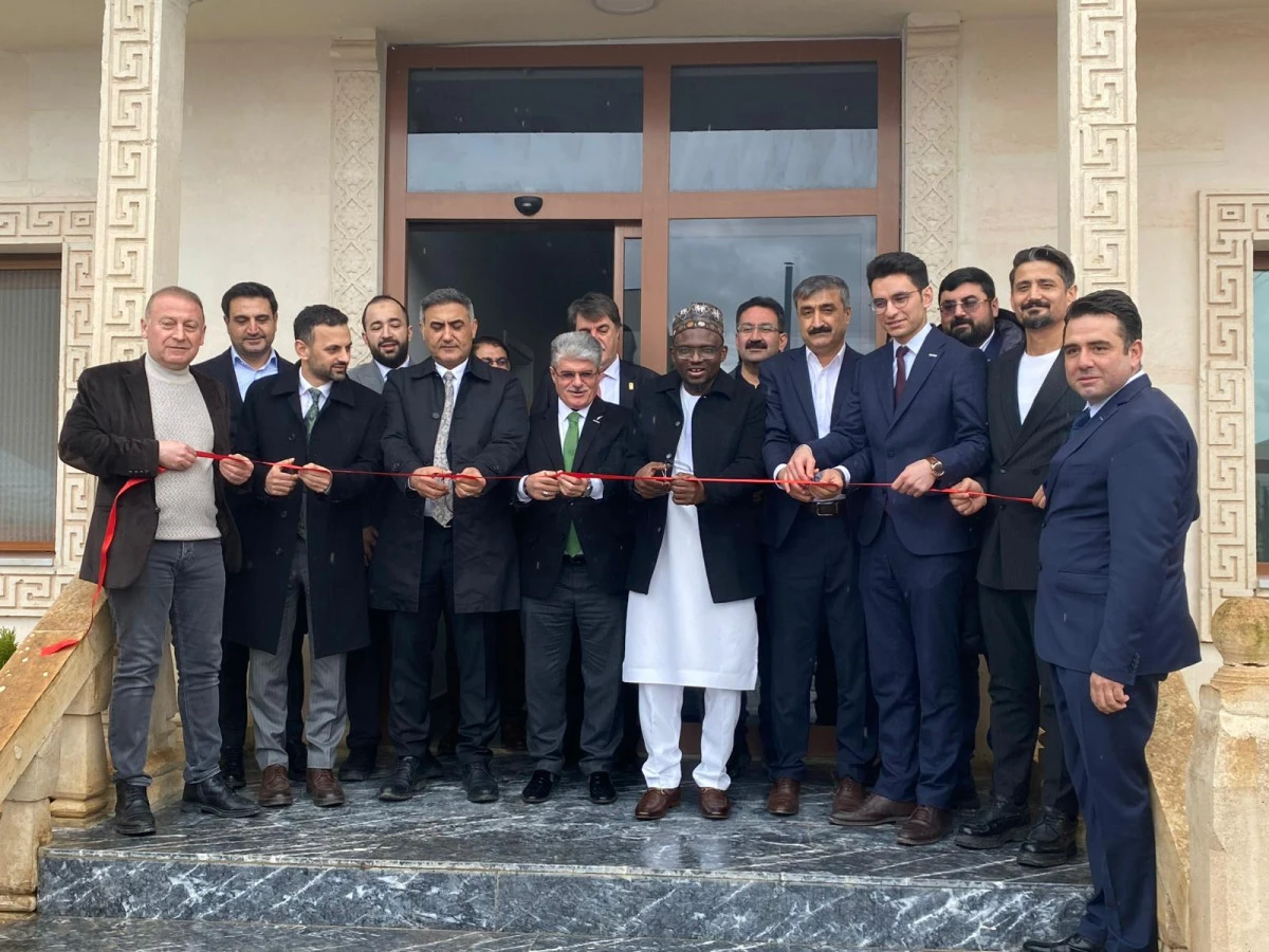 Gana B&uuml;y&uuml;k El&ccedil;isi Mardin'de Marma &Ccedil;elik Tesisinin A&ccedil;ılışana Katıldı 