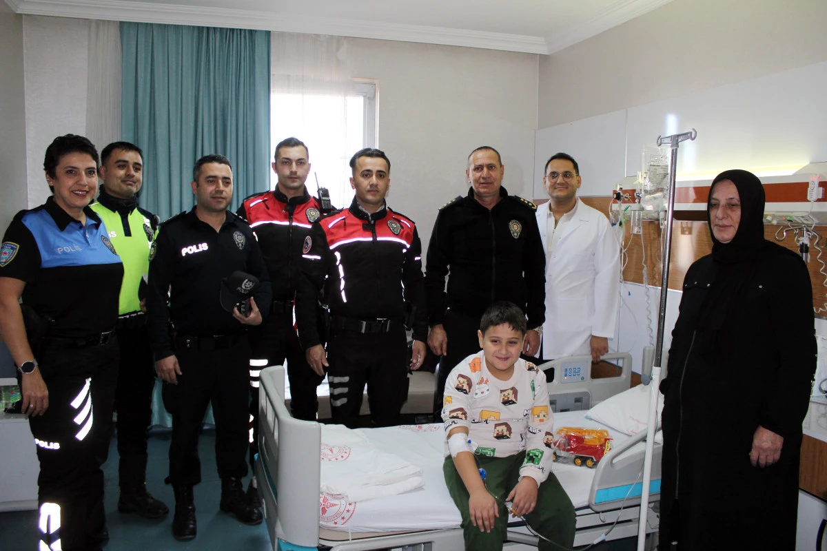 "G&uuml;l&uuml;mse Midyat, Umut &Ccedil;ocuklarda" Projesi 6'ncı kez minik kalplere dokundu