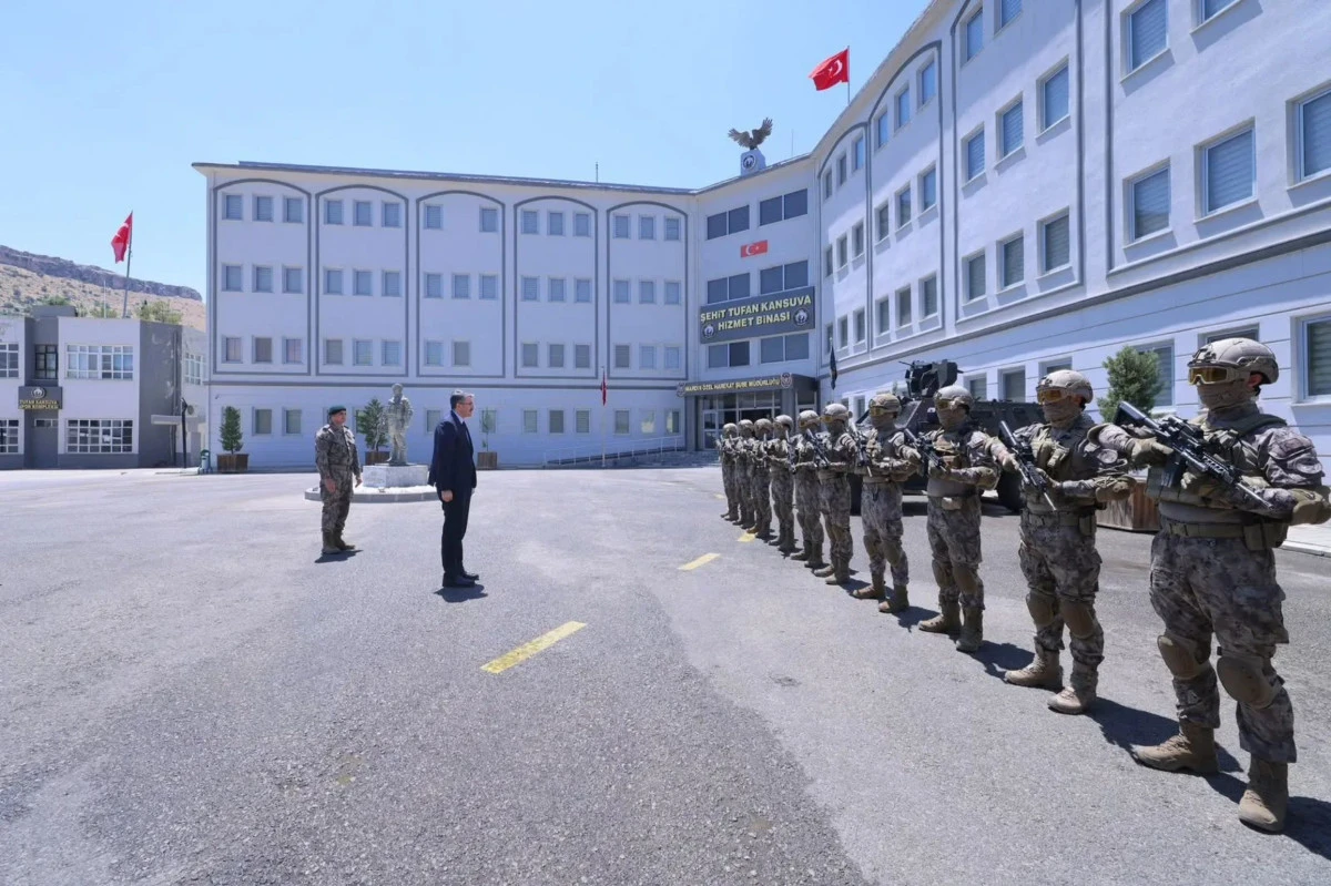 İ&ccedil;işleri Bakan Yardımcısı Ali &Ccedil;elik Mardin &Ouml;zel Harek&acirc;t'ı Ziyaret Etti