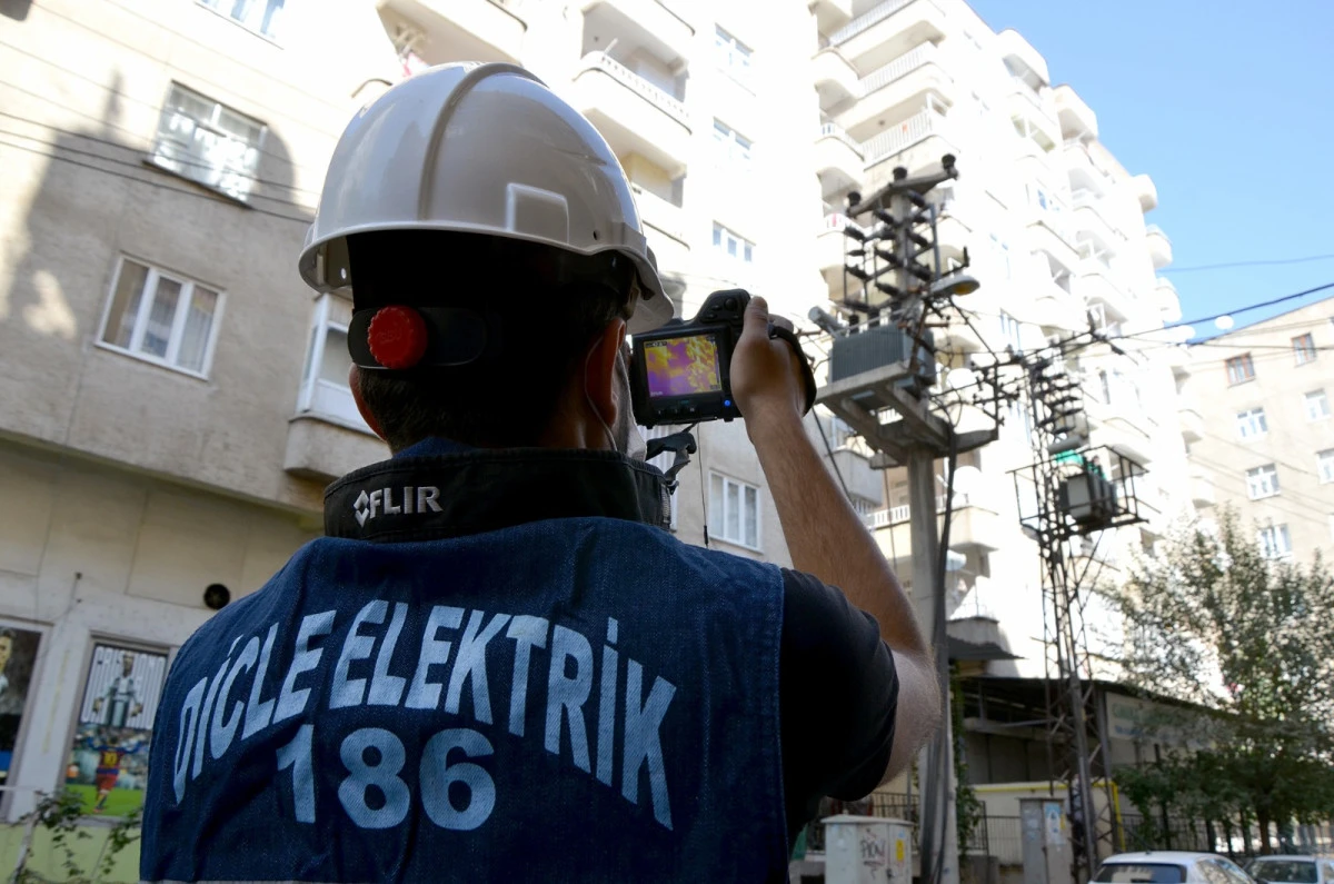 Kaçak Elektrik Türkiye’de Elektrik Arzını Tehdit Ediyor!