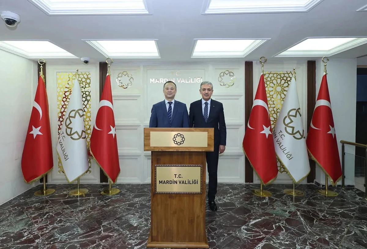 Kırgızistan B&uuml;y&uuml;kel&ccedil;isi Ruslan Kazakbaev'den Mardin Valisi Akkoyun'a Ziyaret