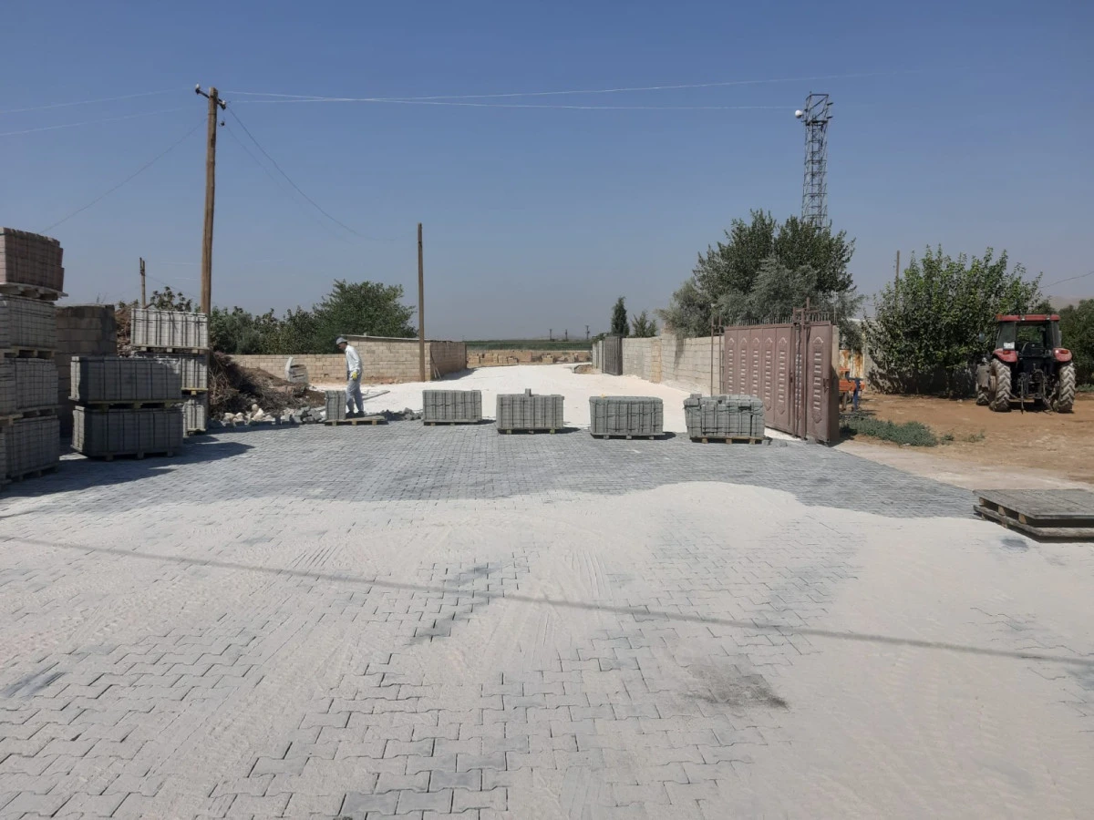 Kızıltepe Belediyesi Hacı Hasan ve Damlalı mahallelerinde yol çalışması'nı tamamlandı