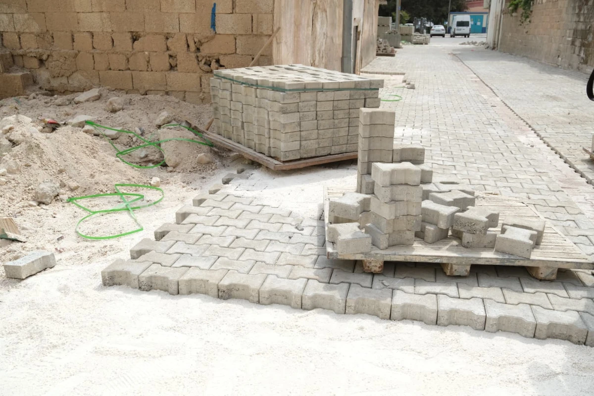 Kızıltepe Belediyesi, Tepebaşı Mahallesi’nde Parke Çalışmalarına Başladı