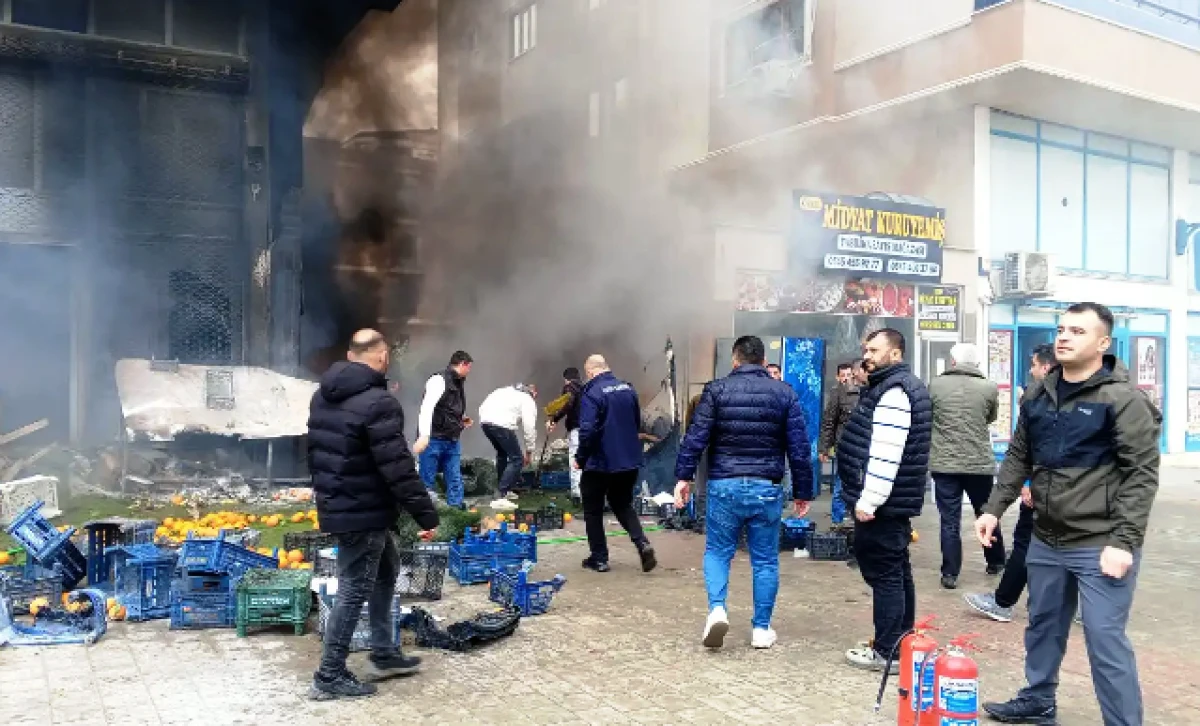 Kızıltepe Bir Manavda &ccedil;ıkan yangın s&ouml;nd&uuml;r&uuml;ld&uuml;