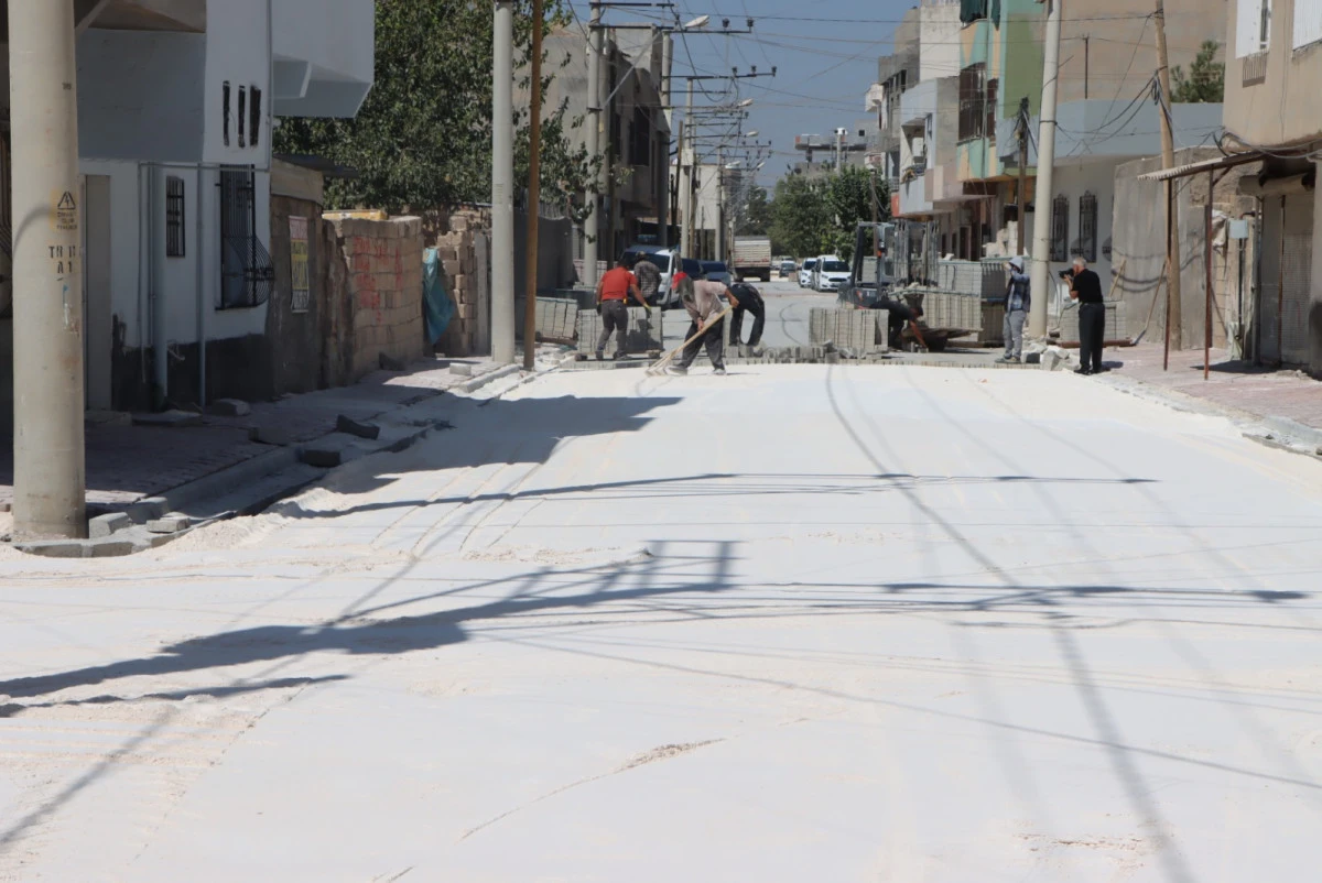 Kızıltepe'de Yol Çalışmaları Devam Ediyor