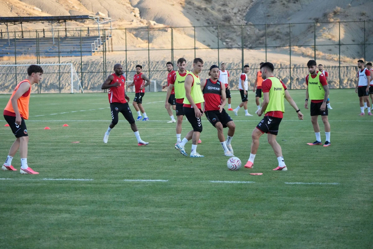 Mardin 1969 Spor, Vanspor FK ma&ccedil;ı hazırlıklarını s&uuml;rd&uuml;rd&uuml;