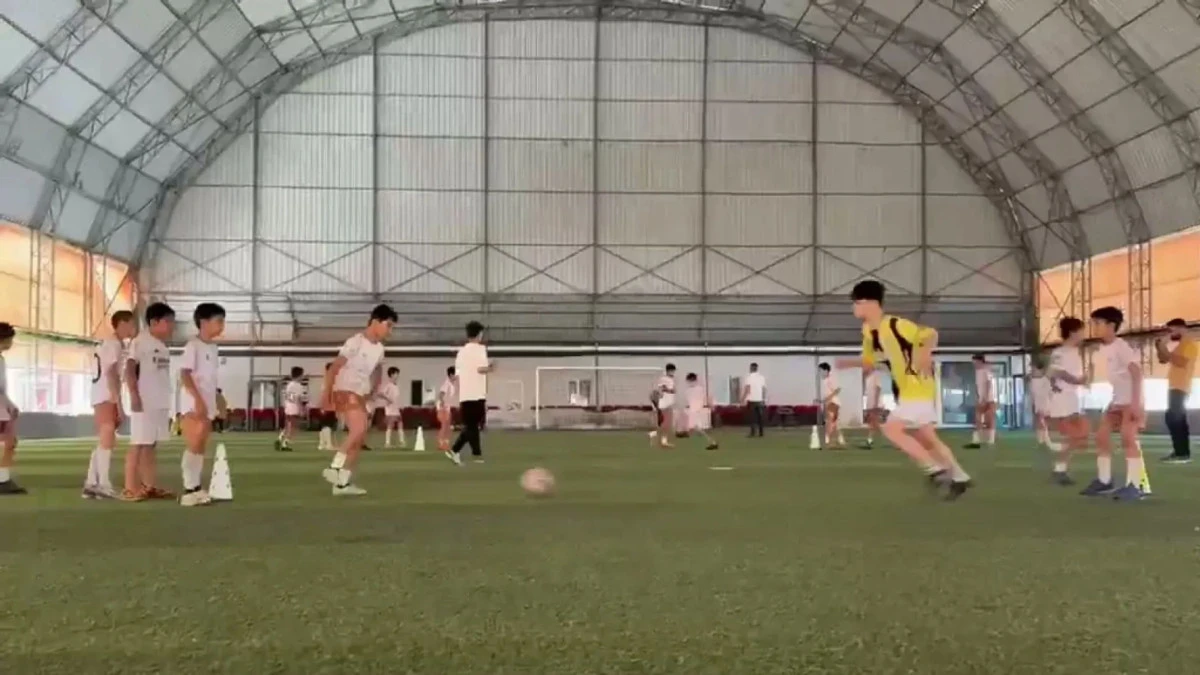Mardin Artuklu Belediyesi'nden Minik Sporculara Yaz Futbol Kampı