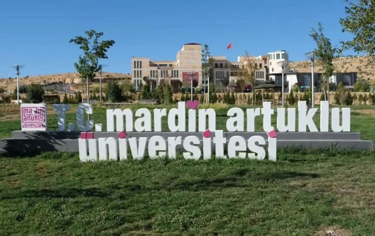 Mardin Artuklu &Uuml;niversitesi&rsquo;nde Eğitimler Devam Ediyor