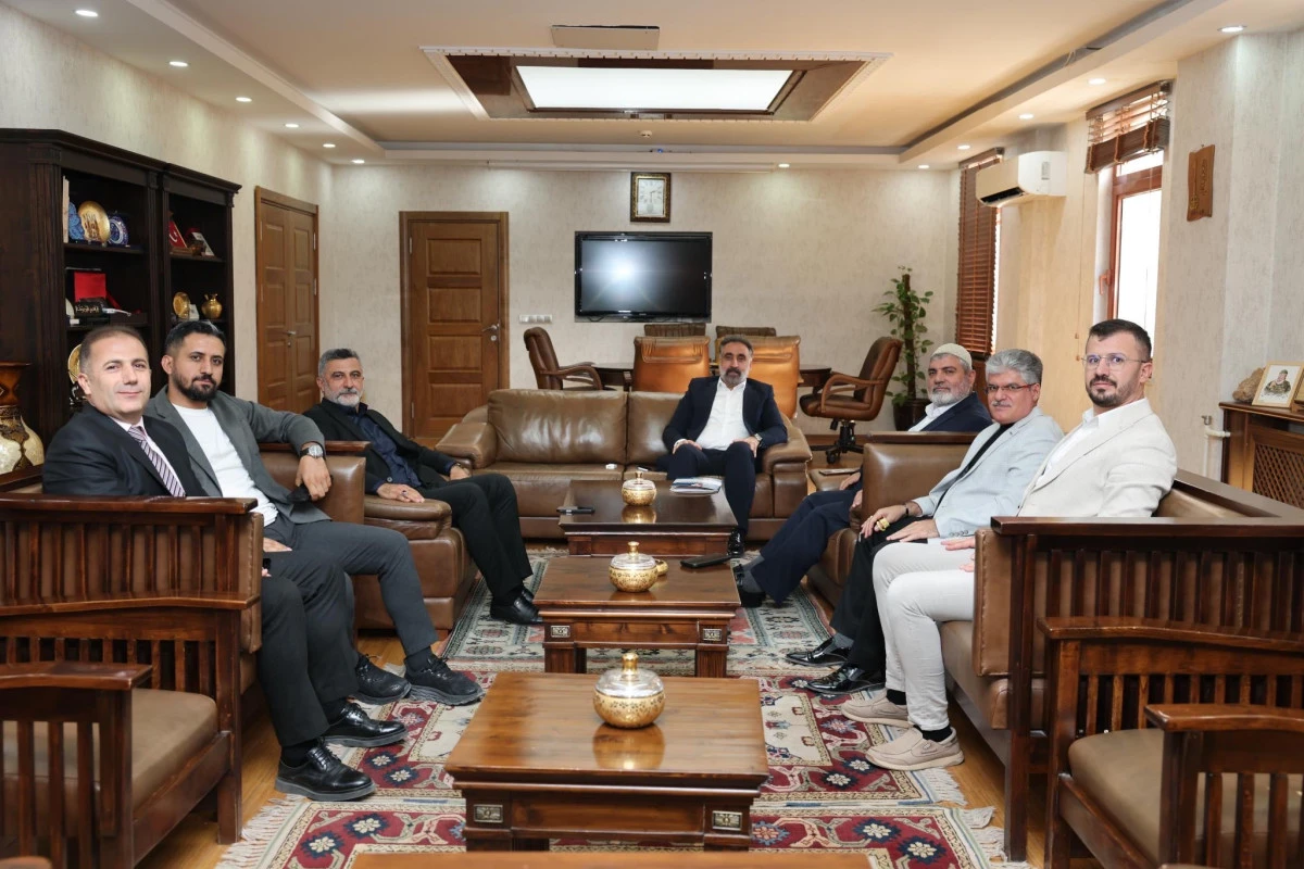 Mardin B&uuml;y&uuml;k Aile Platformu&rsquo;ndan Kurumlara İstişare Ziyareti