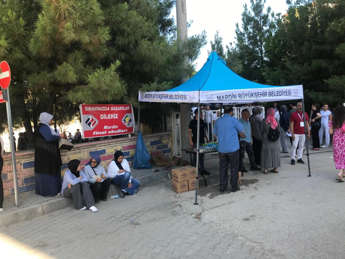 Mardin Büyükşehir Belediyesi YKS Adayları ve Aileleri için her türlü desteği sağladı