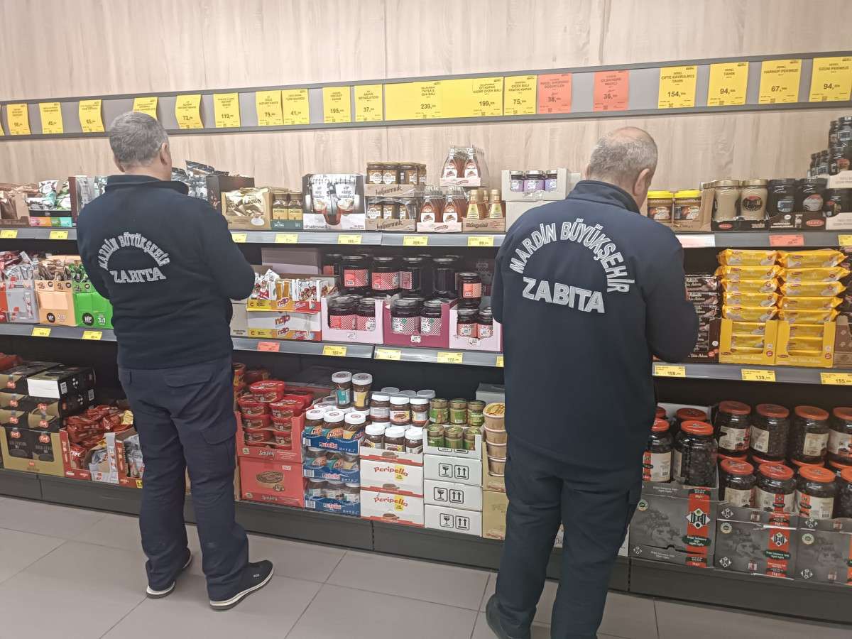 Mardin Büyükşehir Belediyesi Zabıta Ekiplerinden Market Denetimleri Devam Ediyor
