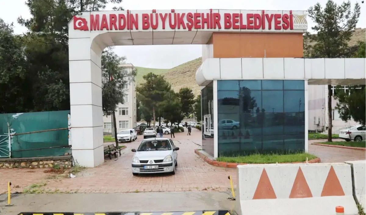 Mardin B&uuml;y&uuml;kşehir Belediyesinde kayyum g&ouml;rev s&uuml;resi 2 ay daha uzatıldı