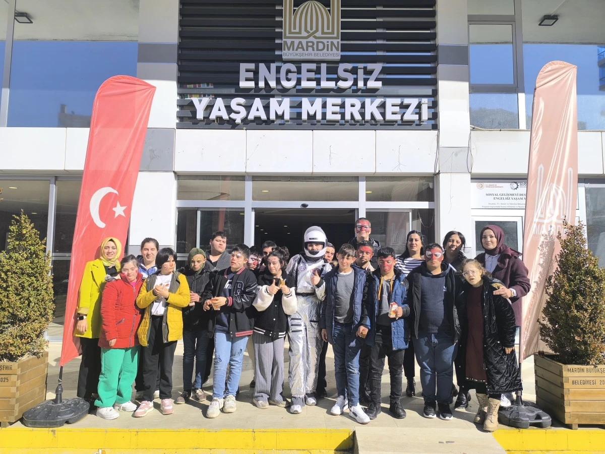 Mardin B&uuml;y&uuml;kşehir Belediyesinden &ouml;zel gereksinimli bireylere uzay yolculuğu