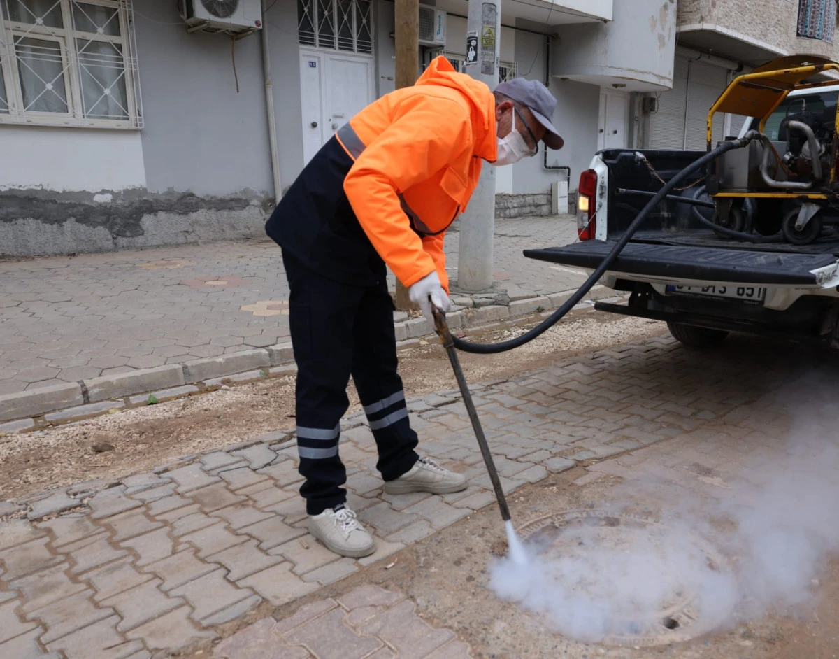 Mardin Büyükşehir’den Kışlak İlaçlama Çalışmaları
