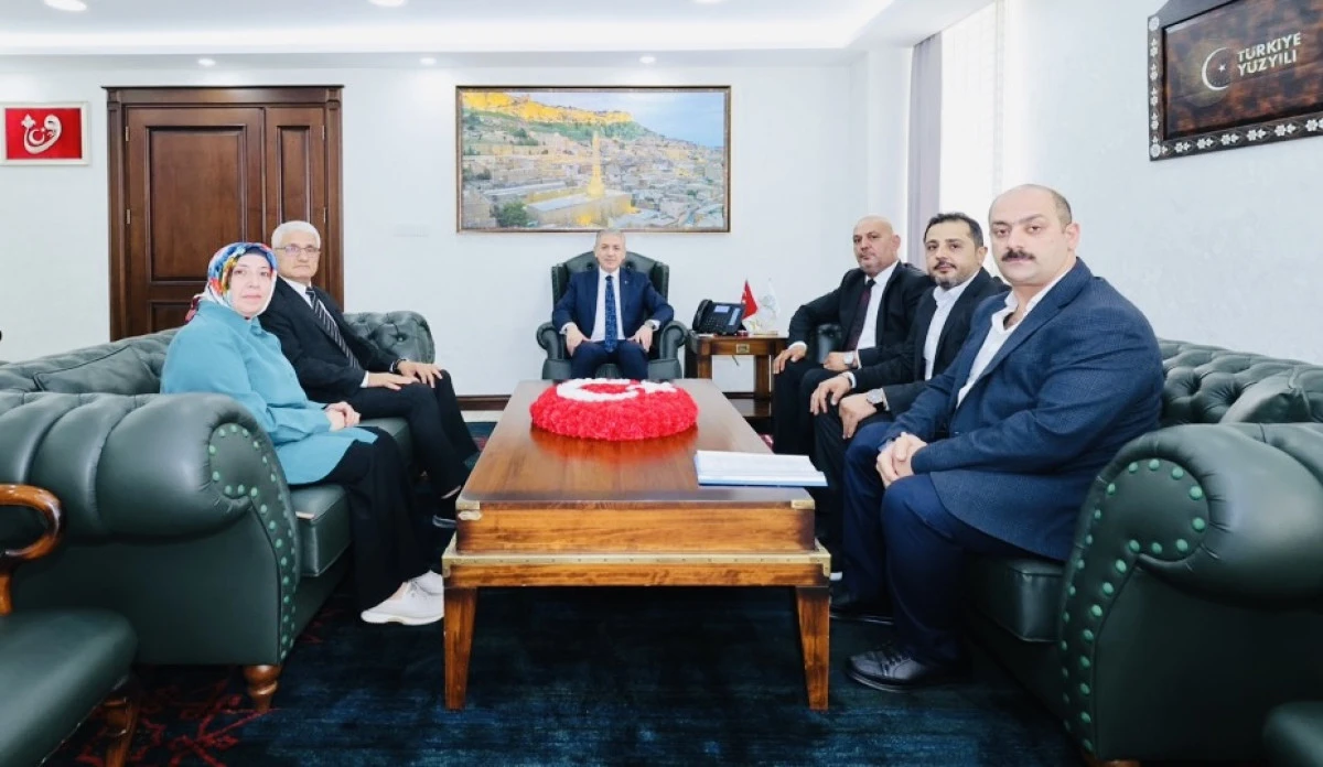 Mardin Engelliler Derneği&rsquo;nden Vali Akkoyun&rsquo;a Ziyaret