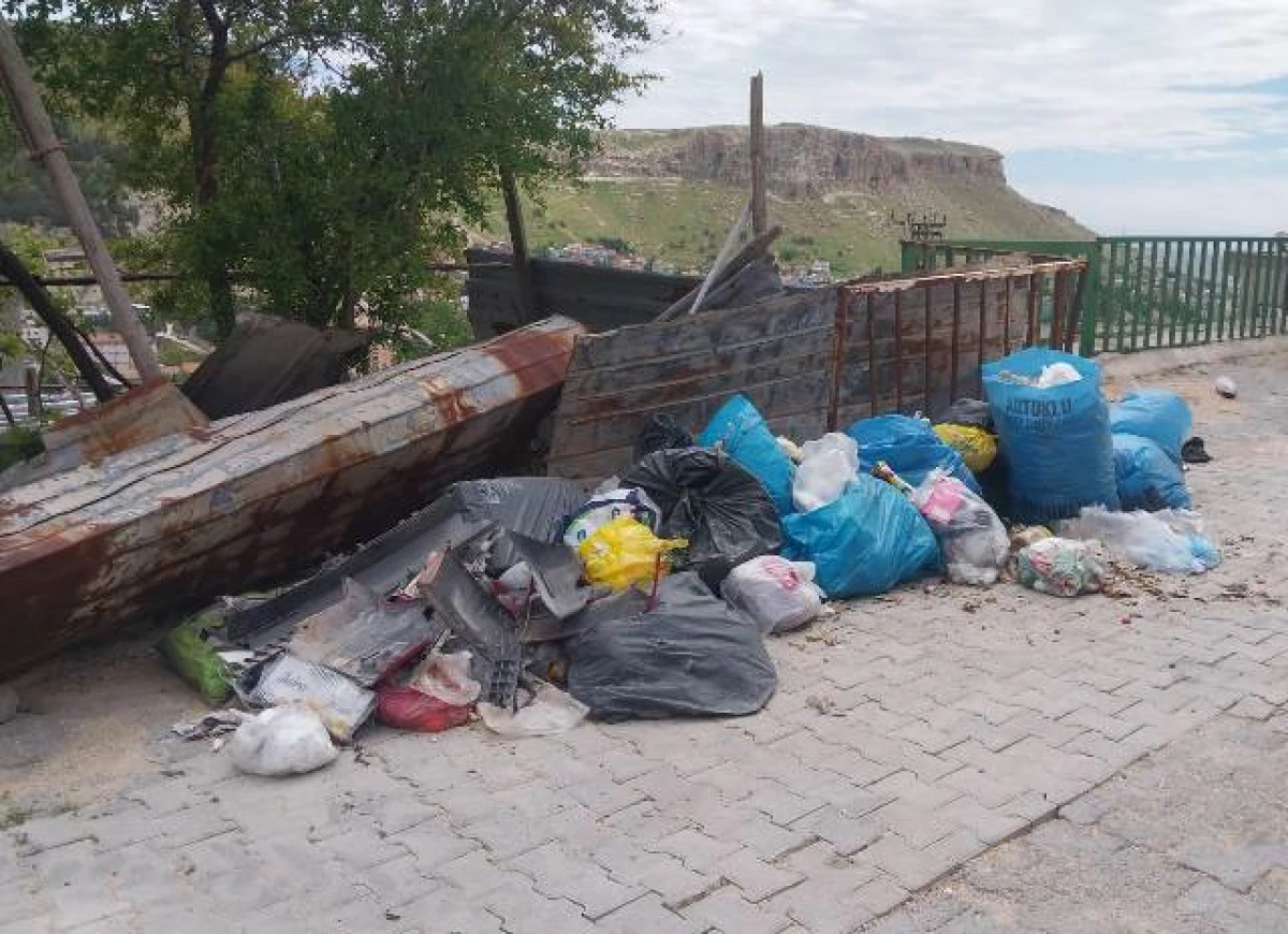 Mardin G&uuml;l Mahallesi Sakinlerinden &Ccedil;&ouml;p Tepkisi