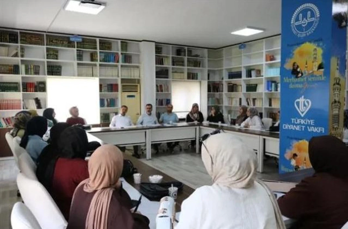 Mardin İl Müftülüğü’nde Ulusal Staj Programı Öğrencileri ile Buluşma