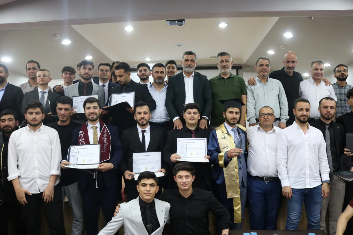 Mardin İYC'tinde Mezuniyet Gecesi Düzenlendi 