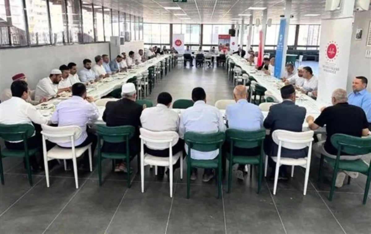 Mardin M&uuml;ft&uuml;l&uuml;ğ&uuml;nde umre hizmetleri değerlendirildi