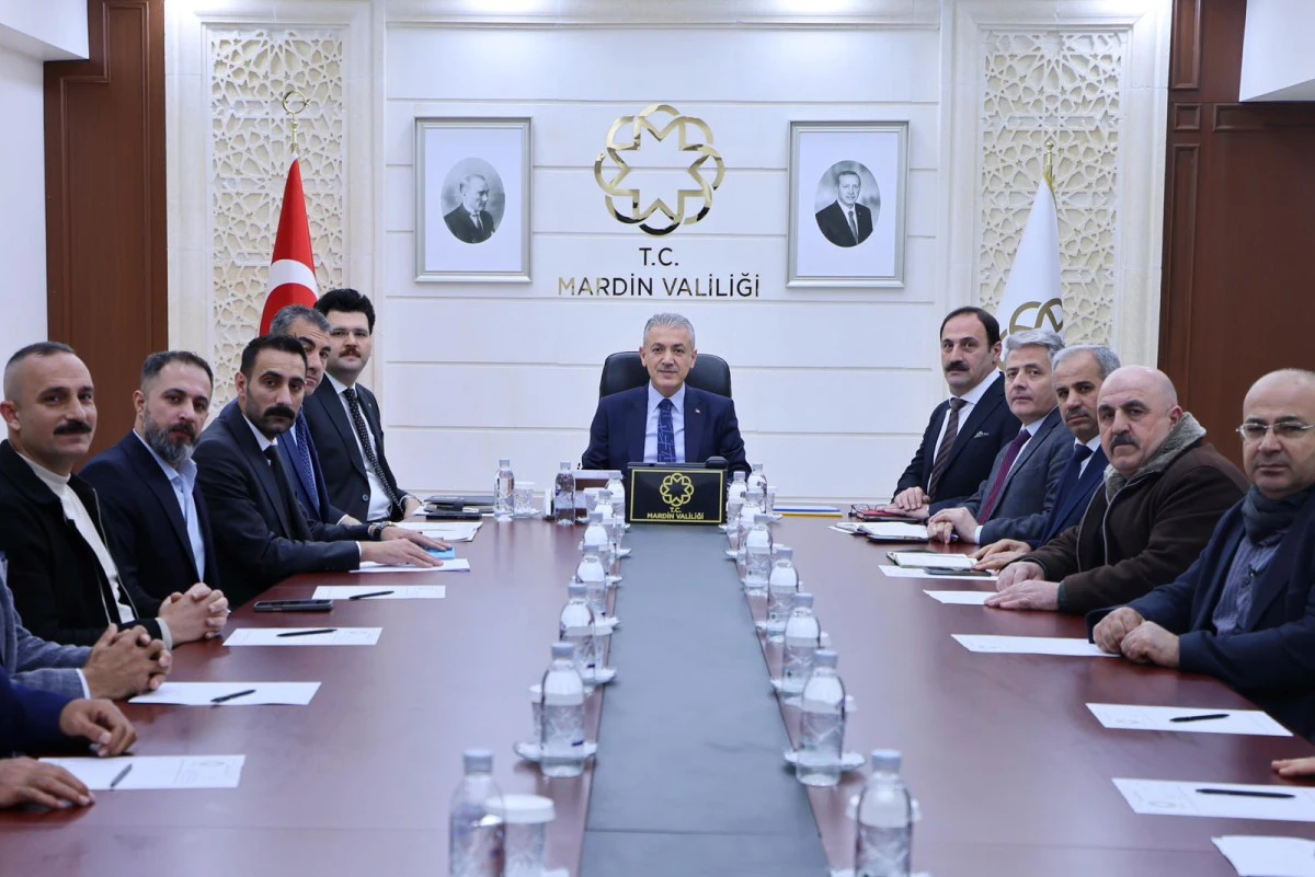 Mardin Valisi Tuncay Akkoyun, Muhtarlarla bir araya geldi