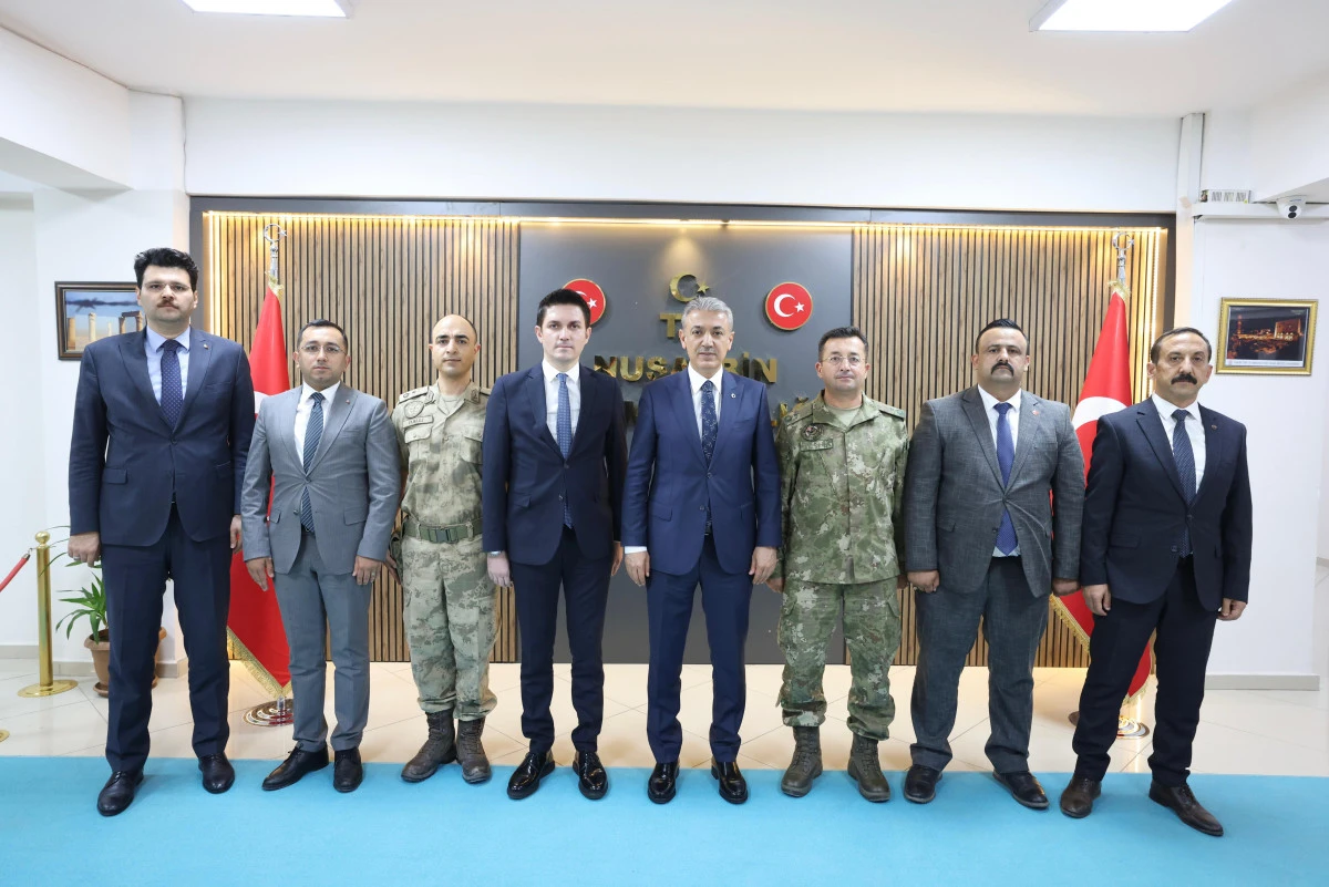 Mardin Valisi ve Büyükşehir Belediye Başkan Vekili Tuncay Akkoyun, Nusaybin ilçesini ziyaret etti