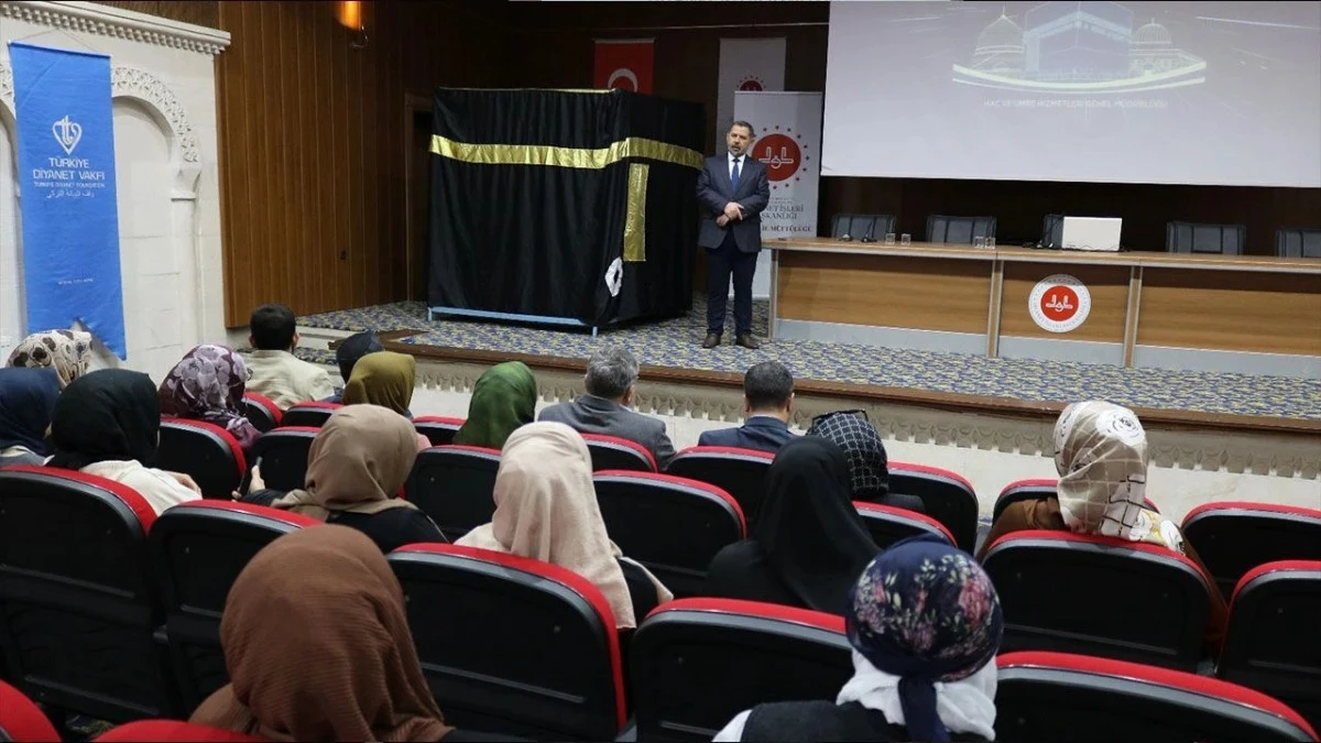 Mardin&rsquo;de 60 Kişilik Umre Kafilesine Eğitim Semineri