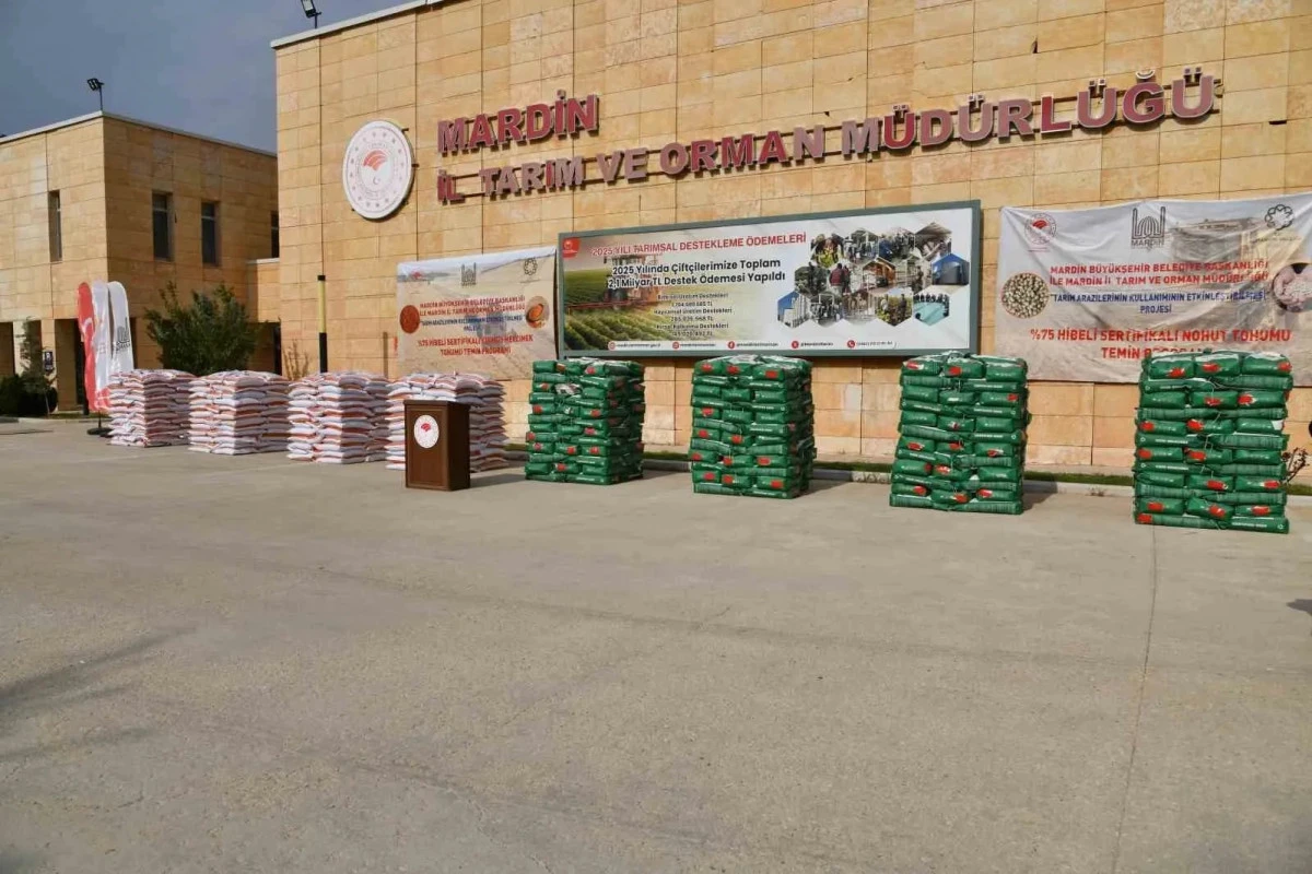 Mardin&rsquo;de 668 &ccedil;ift&ccedil;iye y&uuml;zlerce ton tohum desteği