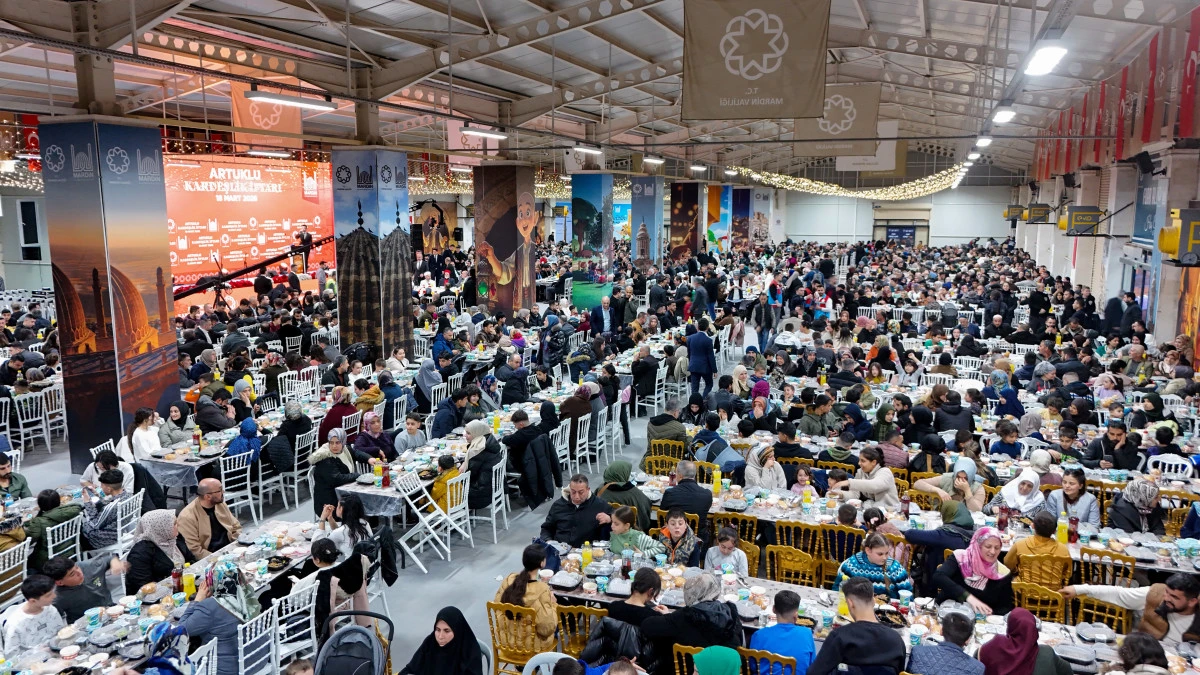 Mardin'de 7 bin kişi kardeşlik iftarında buluştu