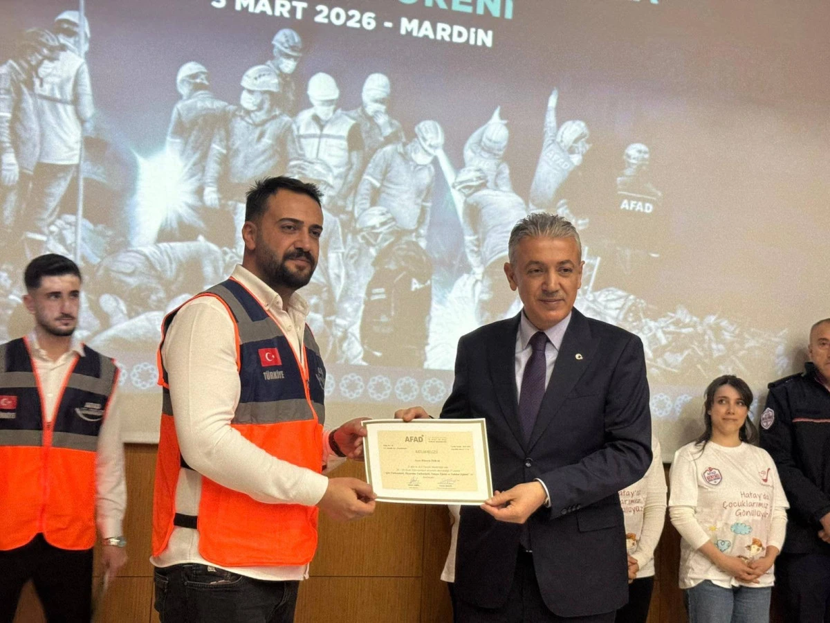 Mardin'de AFAD g&ouml;n&uuml;ll&uuml;lerine sertifikaları verildi