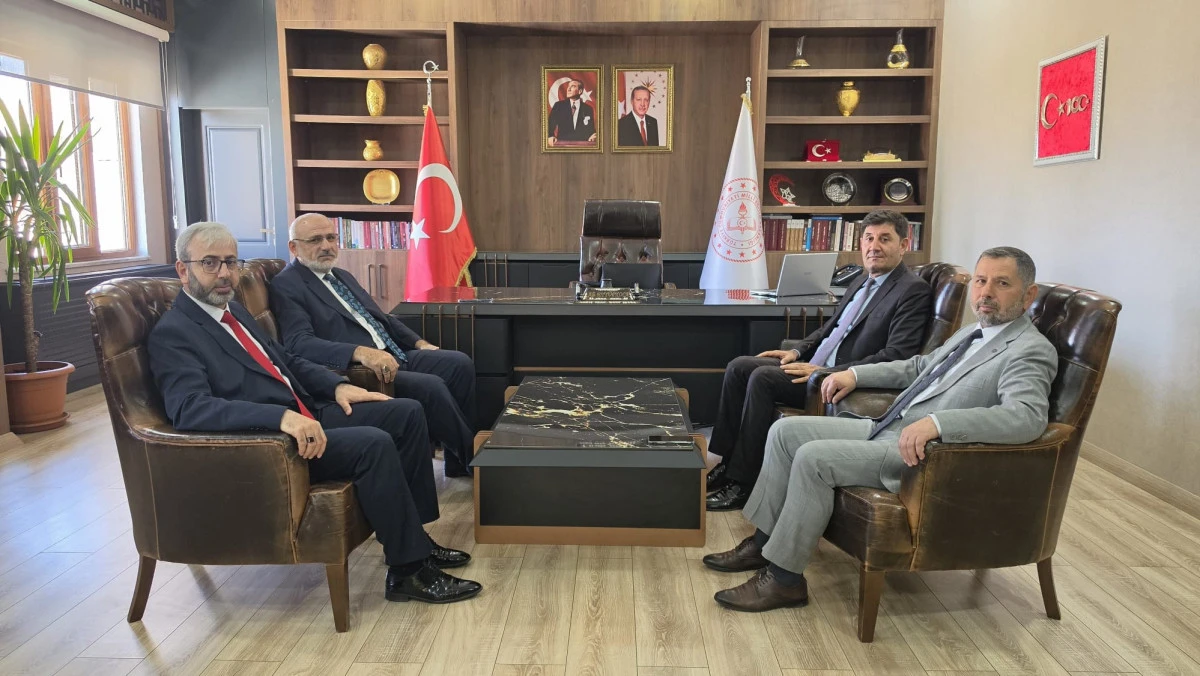 Mardin'de Anlamlı Ziyaret: Diyanet ve Eğitim Camiası Bir Arada